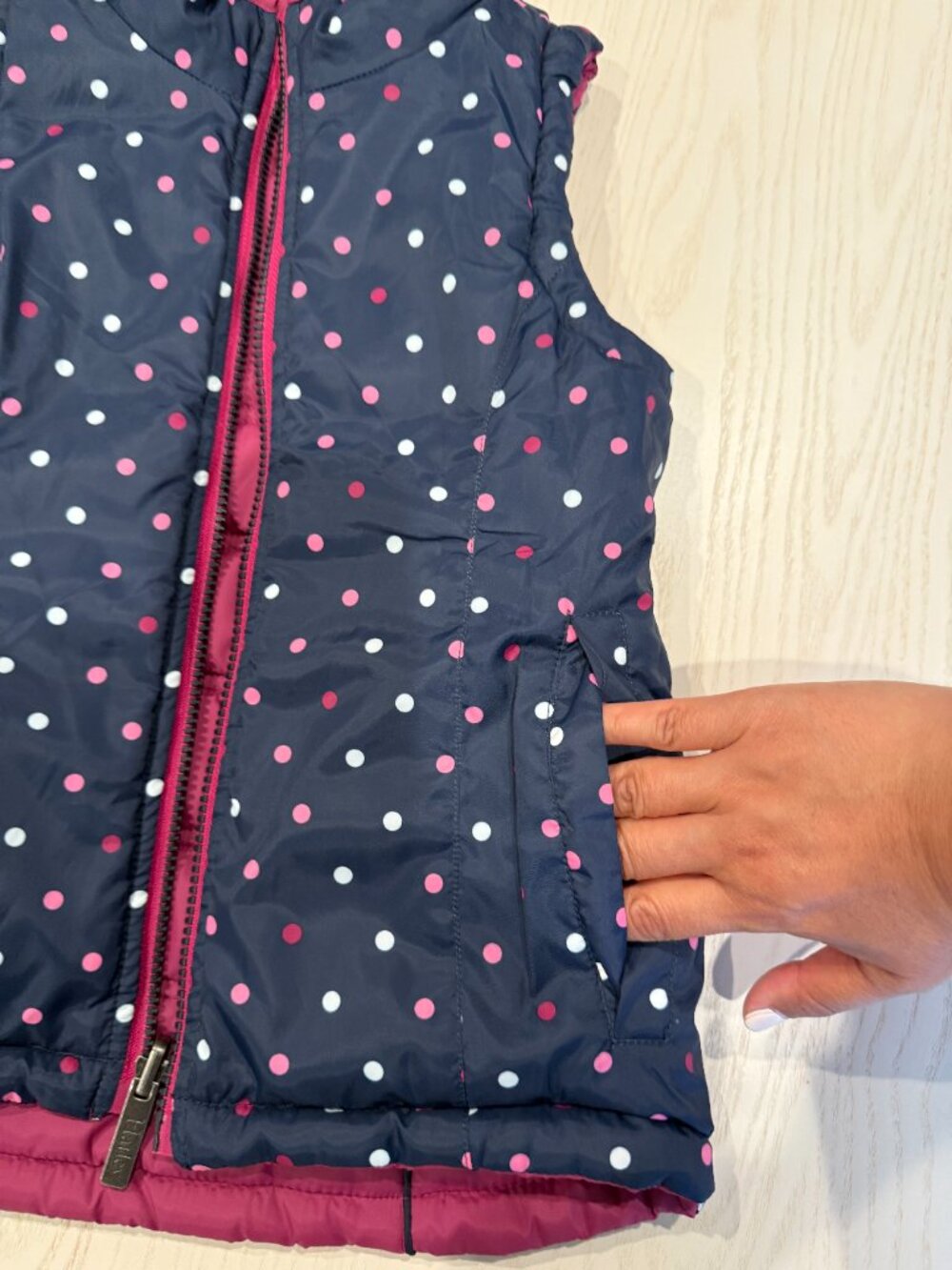 Hatley Girls Reversible Puffer Vest – Berry / Navy Polka Dot (Size 5) - Picture 10 of 12